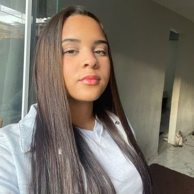 @fluminensefc 𝓛𝓮𝓽𝓲𝓬𝓲𝓪 & 𝓖𝓾𝓲𝓵𝓱𝓮𝓻𝓶𝓮👸🏾🤴🏾 Seja forte e corajosa!❤️🩹
Jesus king of kings✝️