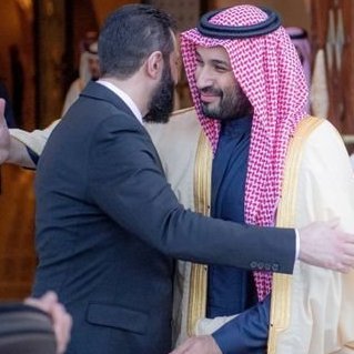 💚الشام💚
08/12/2024
لقد صُمنا عن الافراحِ دهراً
و أفطرنا على طبق الكرامة
فسجل يا زمان النصر سجل
دمشق لنا الى يوم القيامة
د. دمشقي قلبي سعودي
