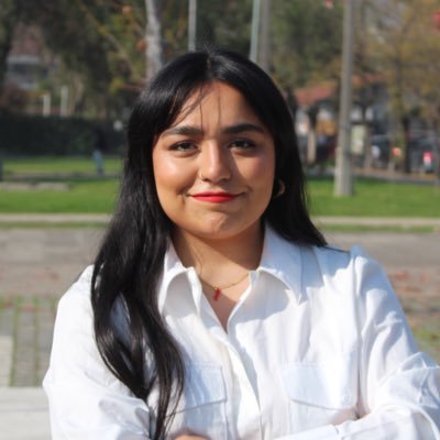 andreabarca's profile picture. Presidenta  Federación de estudiantes de la Universidad de Santiago de Chile @feusach • Feminista y del @elfrente_amplio