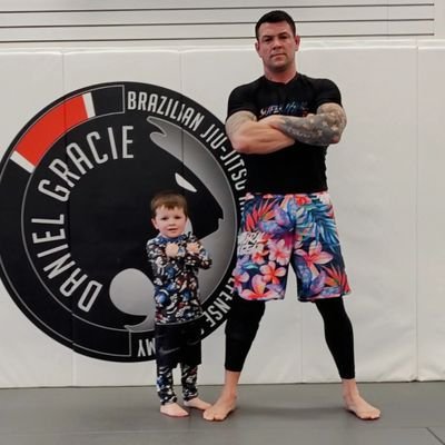 Family🔸Country🔸Jiu Jitsu
Founder & CEO:
Cornerstone Financial Group & Networking Group USA