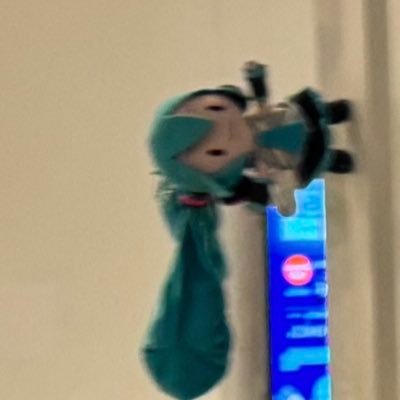 kakifura14's profile picture. 