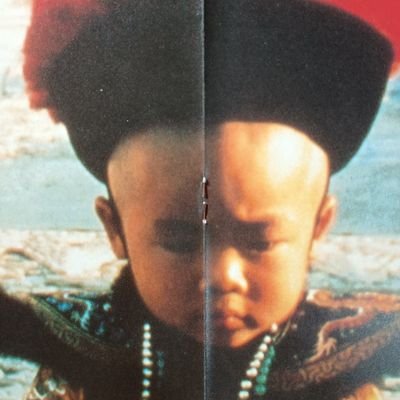 rSFrMTQojD10704's profile picture. 筆者の趣味を歴然と語るとき、映画や文芸、そしてジャズなどのフィールドを批評する。そして『韻文祭』では、俳句に短歌を創造する。そこに、人間の持つ儚さやエゴイズムが支配する依怙贔屓の存在を、確認するだろう。ここに筆者の批評空間が、このエックスに満載されるのだ。それを読む貴方がたの嫉妬や中傷に、決して負けぬ勝負心を保有する。