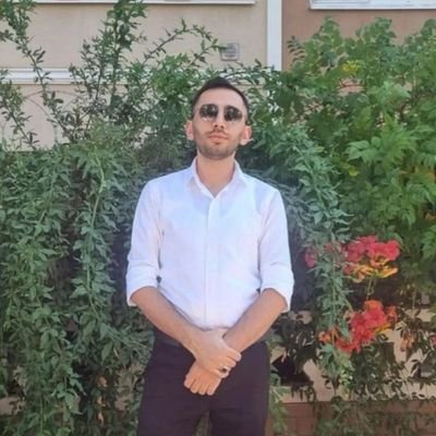 Tarihnüvis. Esatirperver. Hayal ehli. Oogway Baba dergahında derviş, Yar-ı Gar.