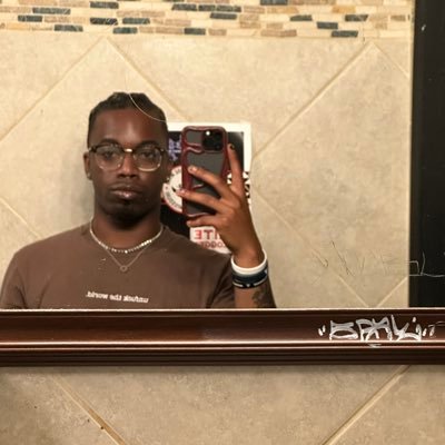 justlikgabe_'s profile picture. IG: justlikgabe_ Snap: gabec_24