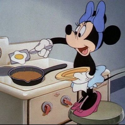 evelynlaureanoz's profile picture. 