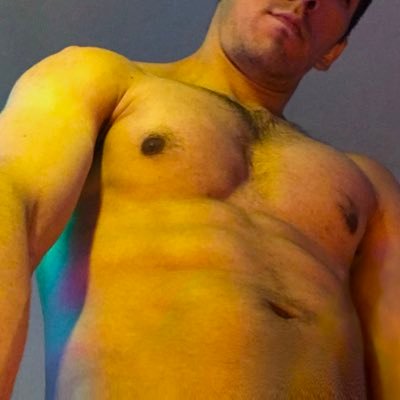 Nsfw artist 🍆 ENG/ESP 🇲🇽🇺🇸photos of my latin cock🎨 and drawing big guys 🔥🔞 https://t.co/ll7hWMEGvD