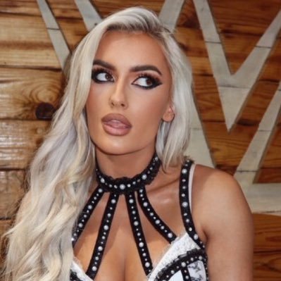 blakemonroe112's profile picture. wwe superstar • glamour is forever... meech@wearegoodgold.com