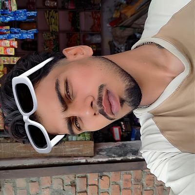 Hey guys i am a student graphic era university bhimtal campus 📍
I bca Ai & DS student beginner for 2025 - 28 end.!
I have a dream I want become a afternoon sun