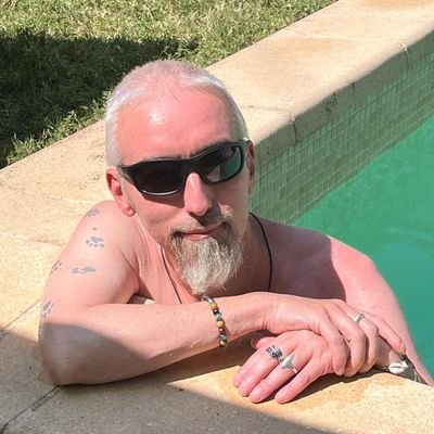 Un électron parmi tant d’autres, qui aime la vie, la nature, les gens (malheureusement avec une limite dans la connerie).../ PayPal : @Kalien79
