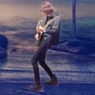 SmashRoom所属の作曲家、マニピュレーター、ギタリスト。アコトロニカ・ユニットCojokでアーティスト活動。サンレコさん、SONICWIREさんで製品レビュー執筆。