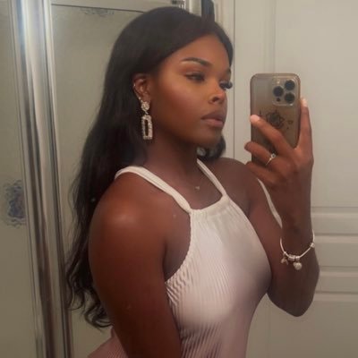 Funeral Director, Repatriation & Cremation Specialist; Public Health Officer, Scuba Diver, Bikini fitness athlete, Global Peace chain ambassador. 🇯🇲