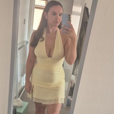 Tranmere Rovers ⚽️🙌🏻 Over the top, passionate and definitely crazy TRFC fan. I can’t help it, it’s in the blood 🤷♀️ #swa #trfc #theteamforme ❤️ 12.05.18