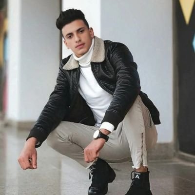 AhmdMnswr48003's profile picture. 