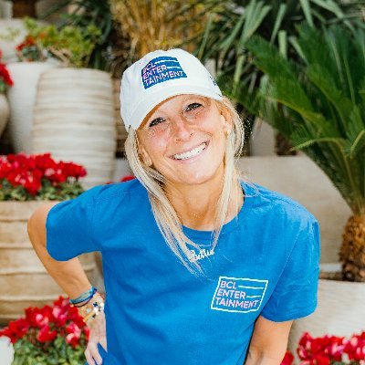 Bettie's profile picture. Founder & CEO, BCL Entertainment @BCLEnt = Talent Producing + Event Producing + Brand Partnerships.