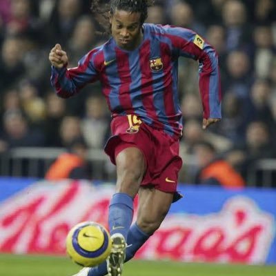 r10fw_nike's profile picture. 30代ベンチャーの営業職(営業歴13年)￤副業はQoo10物販￤趣味はサッカー⚽️ 健康と美容☀️副業について情報収集💪人生楽しみたい🎵はいさい🙌沖縄が大好きで毎年沖縄へ旅行へ行ってます✈️興味ある場合の勝手なフォローにご容赦頂けますと幸いです🙇🏻‍♂️