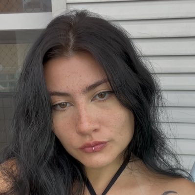 Je suis très fier mais en même temps je ne suis rien 🥀