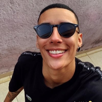 faço por amor até na força do ódio. ❤️🌹