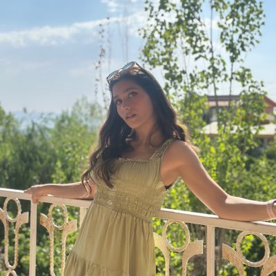 its_setayesh_'s profile picture. https://t.co/VR9DQiHS7B