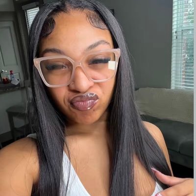 Please review the menu: A $30 DM fee, FaceTime calls, and meetup. Sex tapes and Dropbox access are available.Serious inquiries only please don’t waste my time🥹
