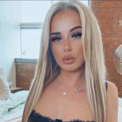 tribute thirty to enter my empire. I’m a HOT blonde and I’m strict, what more could you want puppy?