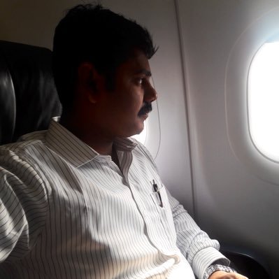 இரக்கப்படுபவன் ஏமாந்து👎💘 போகலாம்... ஆனால், தாழ்ந்து 💖👍போவதில்லை...