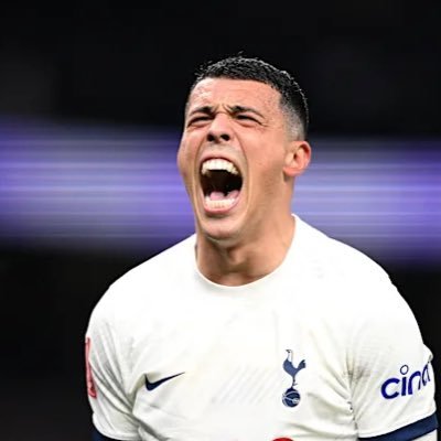 djhhfo's profile picture. 📺 Production Runner,🇬🇧British⚽️ Woolwich Humbling