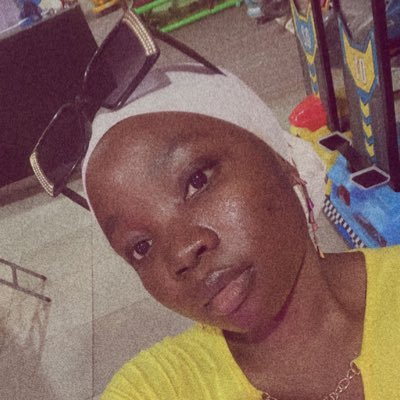 rokeebah_'s profile picture. Deen Over Dunya 🤍🧕,UITE, Liverpool ❤️.