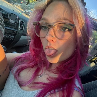 daniiiirene Profile Picture