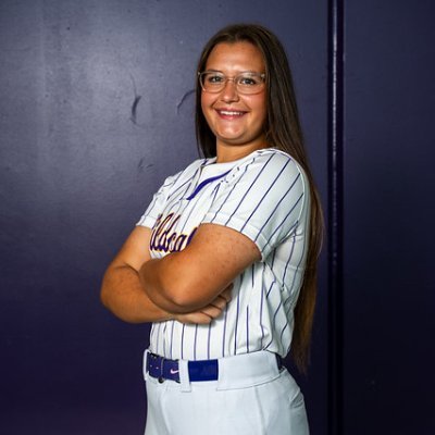 | @WIUSoftball Commit | @Aces_SoftballKC | RHP/1B |
Blue Springs, Missouri (Blue Springs High School)
Email: mackenzieturney8@gmail.com