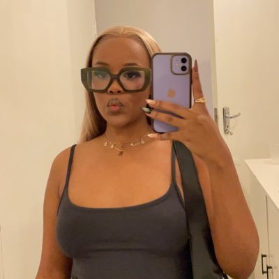 silv_ermoon's profile picture. 