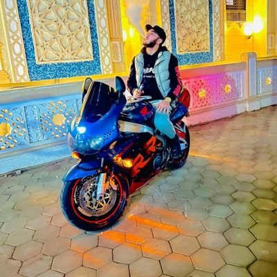 darshh_667's profile picture. 