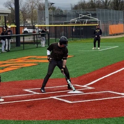 Corydon Central High school 27’|OF|1B|Ironmen National| 3.68 GPA unweighted|Uncommitted|Phone #812-736-4384| Email- GaugeLsillings@gmail.com
