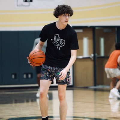 Forward/2027 🔶 #11 🔶 Height-6,6 🔶 Weight 180 lbs 🔶 FBCA 🔶 GPA- 5.46 🔶 AAU; One Time Legends 3SSB 16U 🔶 Not all heroes wear capes, mine wore a cross.