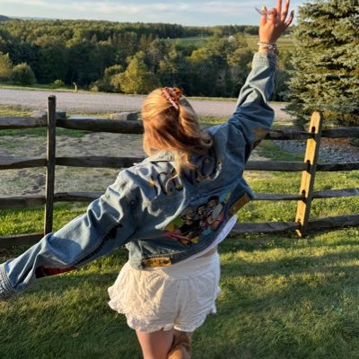 soiconickk's profile picture. boy band lover & concert goer | jobros | taybrina | five feet to be exact 💋 diaries.of.a.fangirl on tiktok & instagram 📸