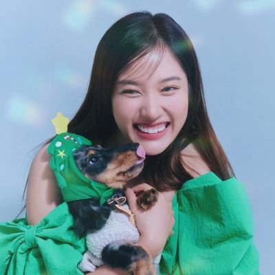 girlbordeer's profile picture. 
