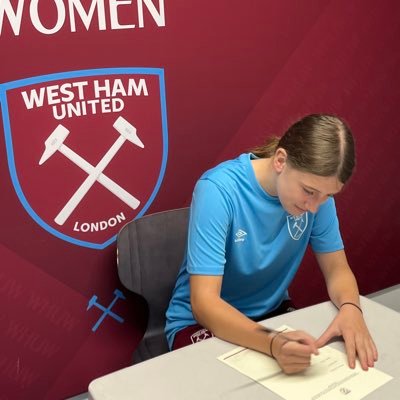 avamcmnaus's profile picture. West Ham United u16s✍️ |Hertfordshire county u16s✍️ |Central midfielder 5ft 7|C/O 2029| 2025 national champion💥| #6🔥