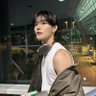k1ttybaewon's profile picture. comiendo donuts calentitos con chris 🥢 y echando de menos a baejin :'(