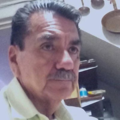 Profesor de estadística durante mas de 20 años a tiempo completo, ahora aplico mi conocimiento en estadística para hacer dinero. Grupo premium por DM