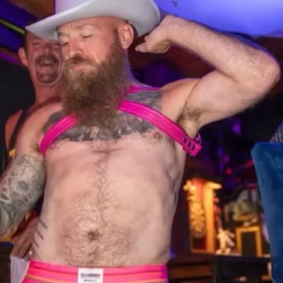 San Fran 9/26-9/28 Folsom 5/6 Fun loving hairy 🦦 from the pacific north west!! Not a porn star ⭐️ just love to show off…. 420 friendly 💨 bate bro content 💦