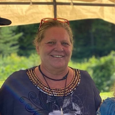 Debbie527832374's profile picture. 