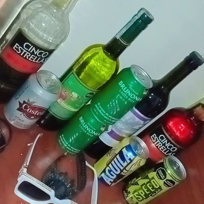 chico single hetero mente abierta 26 años amable, cariñoso y atento soy muy curioso me gusta experimentar cosas nuevas disponible a propuestas☺️☺️