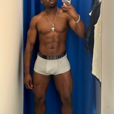 Gerhard_media's profile picture. Shy AF