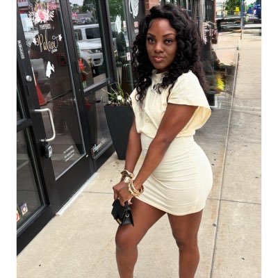 New Page 😩 The Realest 🤪 Licensed Esthetician , Business Ig @dheavenlytouch_ 🧖🏾♀️