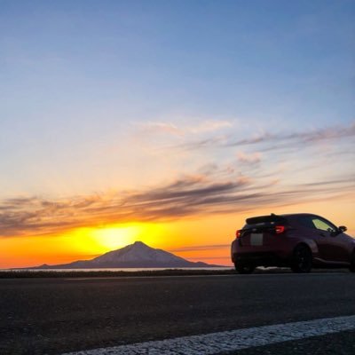 車/バイク/洗車/水曜どうでしょう/野球/クワガタ/…沼ってます💦北海道内(モエレ沼公園が多め)で年に数回、オフ会やってます!!気になる方は無言フォロー大歓迎👍 #GRヤリス.#シャドウ.#マローダー.#クリック.#日本ハムファイターズ.#洗車.#純水洗車.#水曜どうでしょう.#オオクワガタ. #ヒラタクワガタ