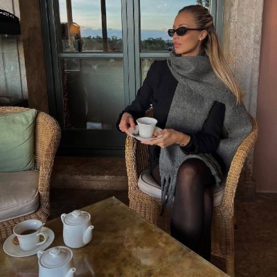 girl_petit1's profile picture. American soul. Always walking towards what feels true