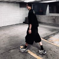 bri (@_bookwormingi) 's Twitter Profile