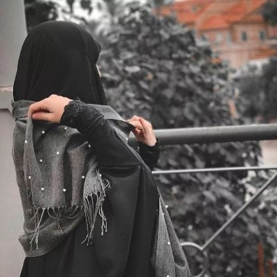 DChasfida's profile picture. KASHMIR 
HISTORY \ LAW \ INTL AFFAIRS
KASHMIR UNIVERSITY
ARTIFICIAL INTELLIGENCE