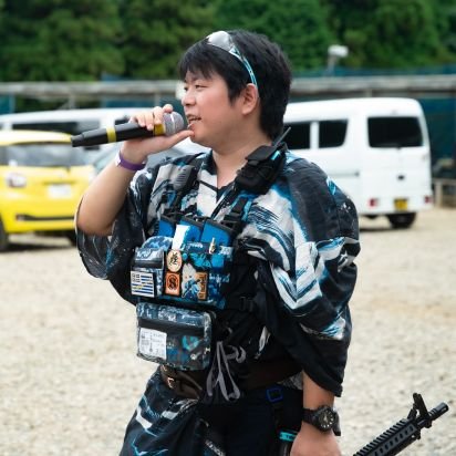aster_airsoft's profile picture. 青色装備のカモフラ率常にマイナスのサバゲーマー。たまに銃以外にもメガホンとか応援馬券握ったり。