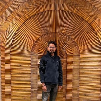 Backend Developer specializing in High performance, scalable systems.Exploring AI and agentic AI.Vibe code cleanup specialist.Co-founder @bouncemint