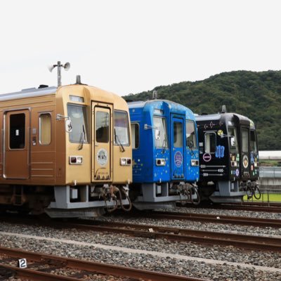 ラジオ関西 歌声は風にのって ブランチ 内「鉄道井原線」沿線満喫ツアー!のコーナーのXです。毎月第4金曜日10:37から放送中📻岡山県井原市から広島県福山市を結ぶ鉄道井原線と沿線市町【井原市・総社市・倉敷市・矢掛町・福山市】の魅力を発信します⚡️